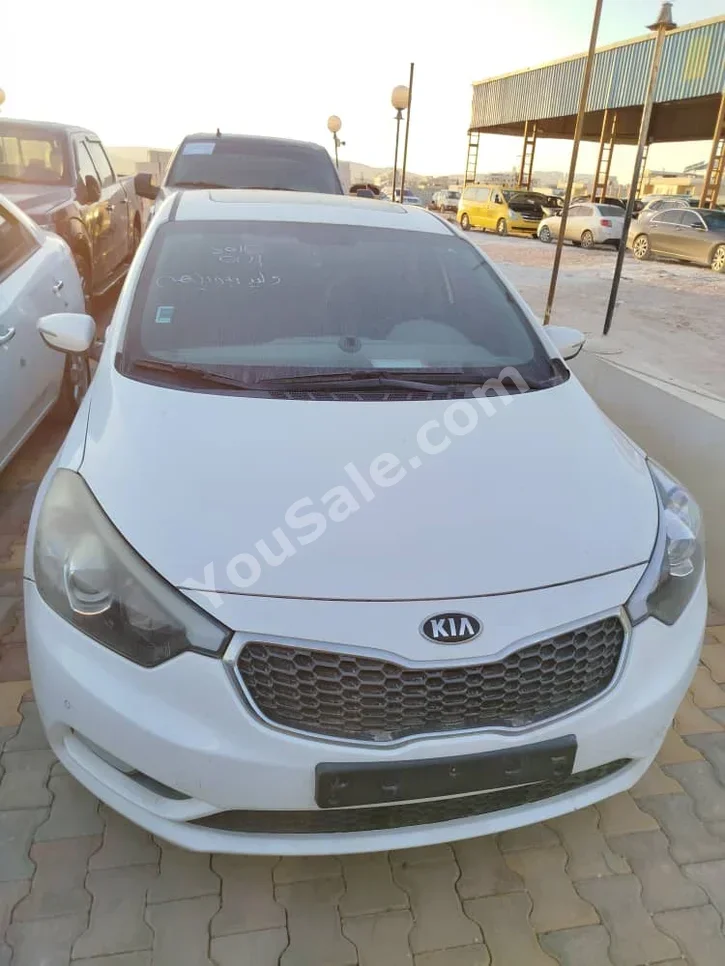 Kia K3 2015 Automatic 143,000 km 4 Cylinder FWD Sedan White Gasoline