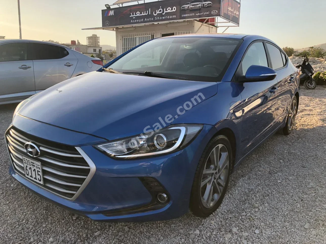 Hyundai Elantra 2017 Automatic 114,000 km 4 Cylinder FWD Sedan Dark Blue Gasoline