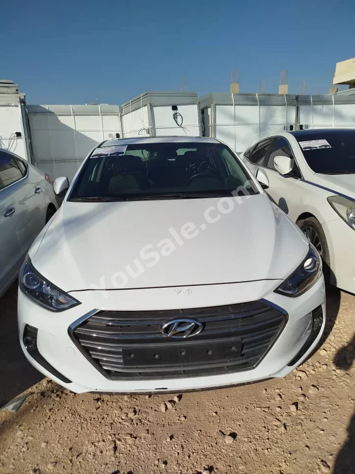 Hyundai  Avante  2017  Automatic  111,000 km  4 Cylinder  FWD  Sedan  White  Gasoline