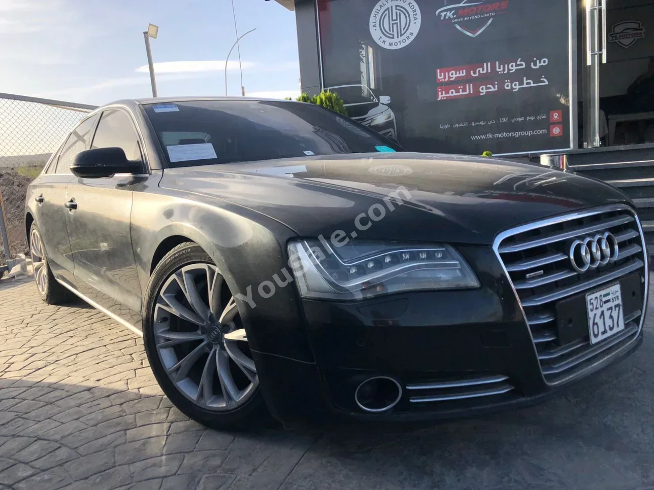 Audi A8 2011 Automatic 190,000 km 6 Cylinder RWD Sedan Black Gasoline