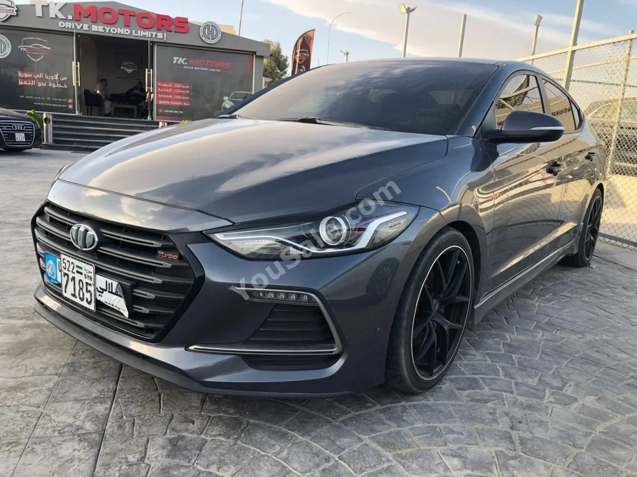 Hyundai  Elantra  2018  Automatic  207,000 km  4 Cylinder  FWD  Sedan  Dark Gray  Gasoline