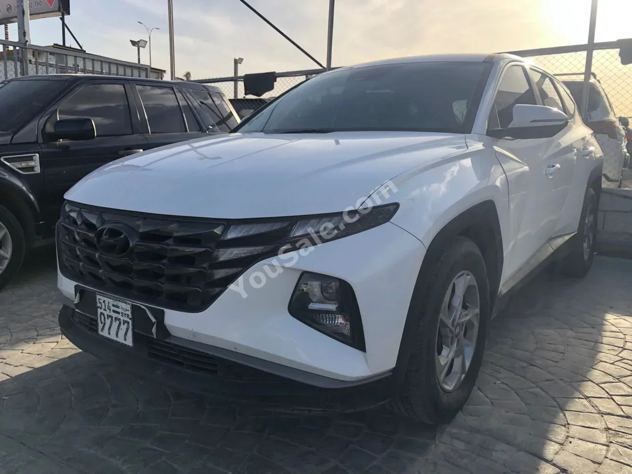 Hyundai Tucson 2021 Automatic 188,000 km 6 Cylinder AWD SUV White Gasoline
