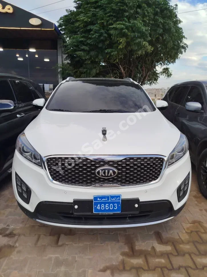 Kia  Sorento  2016  Automatic  140,000 km  4 Cylinder  FWD  SUV  White  Diesel