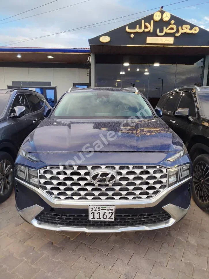 Hyundai Santa Fe 2022 Automatic 30,000 km 4 Cylinder 4WD SUV Dark Blue Gasoline