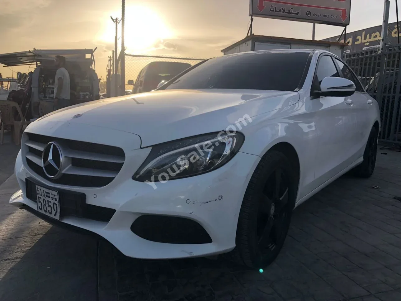 Mercedes-Benz C-Class 200 2017 Automatic 185,000 km 4 Cylinder RWD Sedan White Diesel