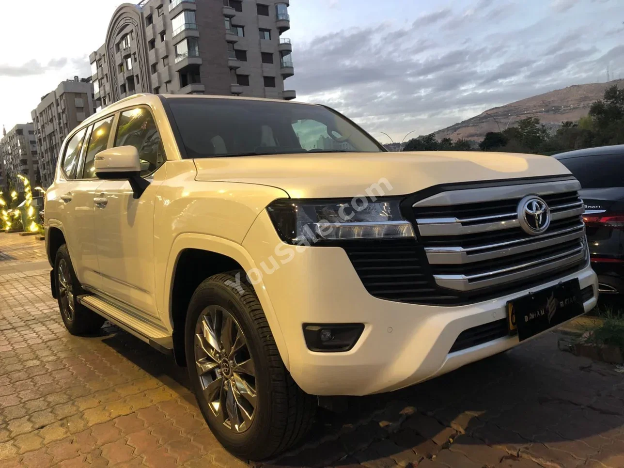 Toyota  Land Cruiser  GXR  2025  Automatic  0 km  8 Cylinder  AWD  SUV  White  Gasoline
