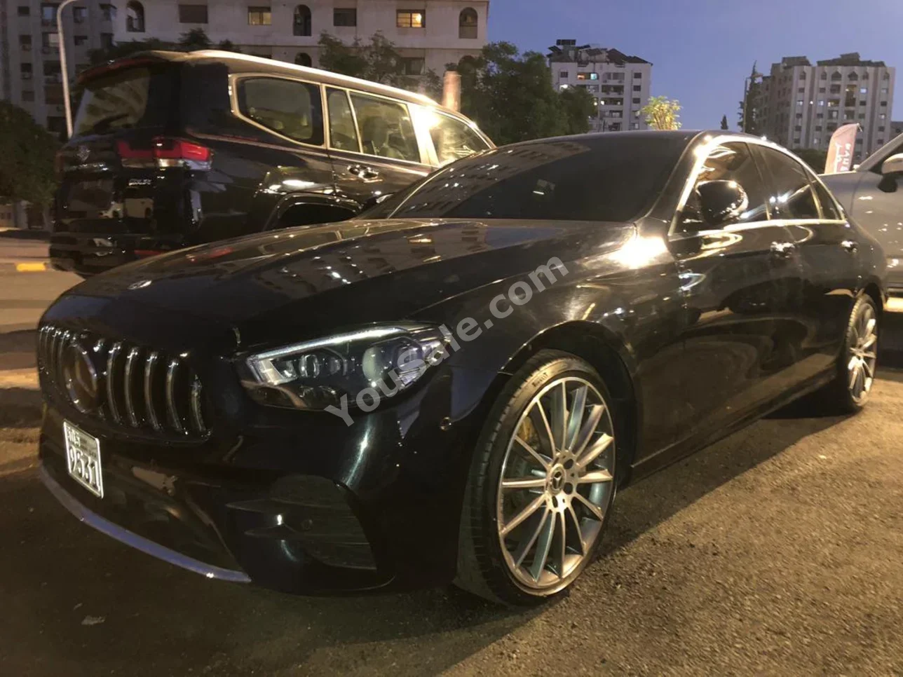Mercedes-Benz E-Class 350 2022 Automatic 30,000 km 4 Cylinder 4WD Sedan Black Gasoline