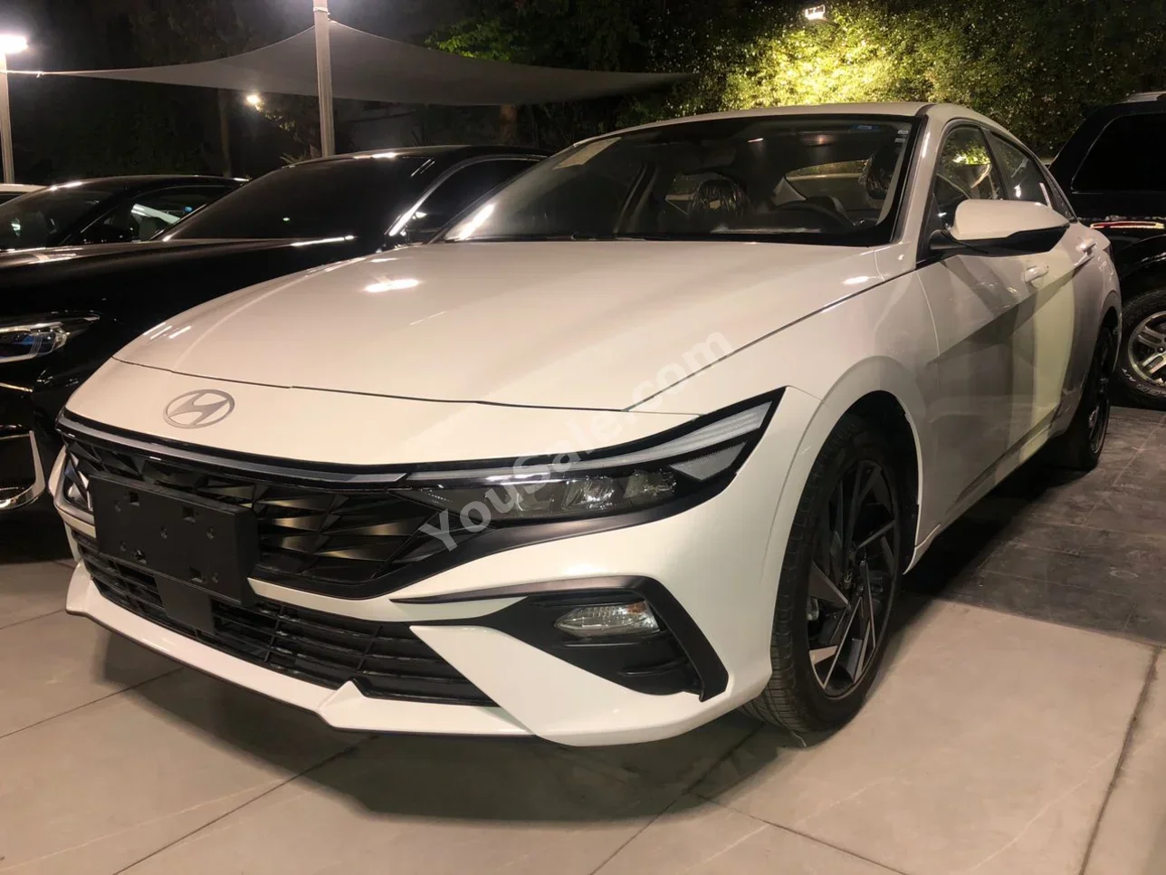 Hyundai  Elantra  2025  Automatic  0 km  4 Cylinder  FWD  Sedan  White  Gasoline