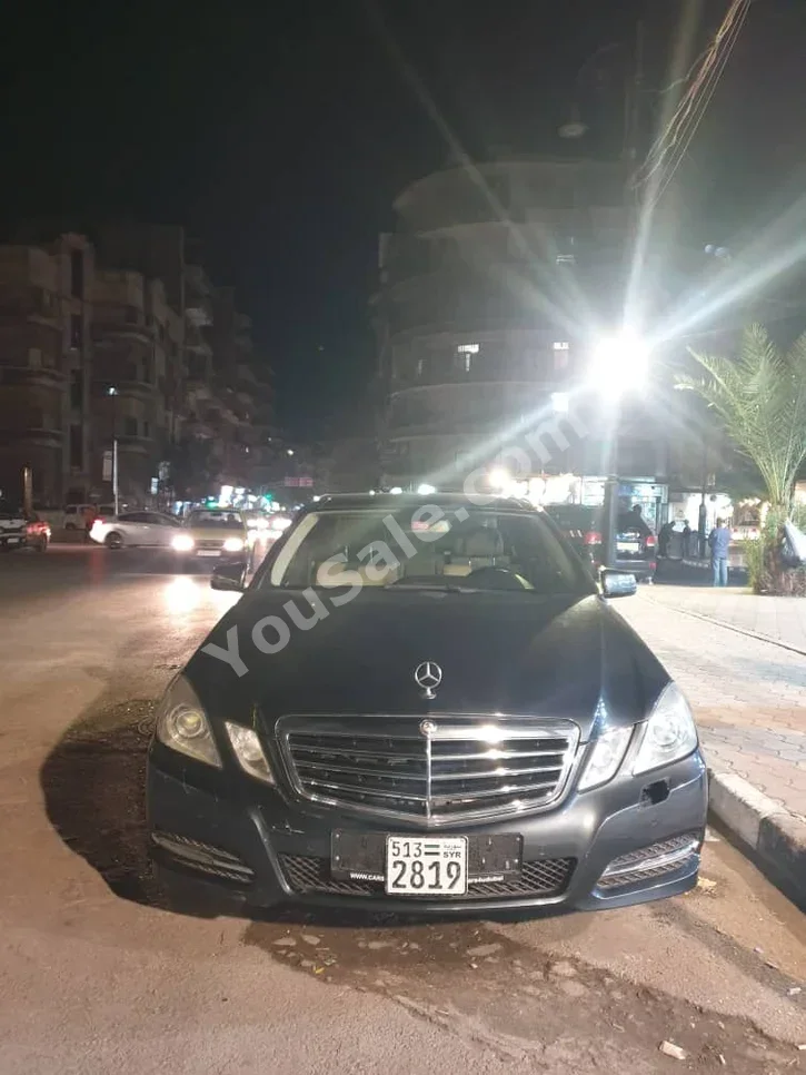 Mercedes-Benz E-Class 300 2013 Automatic 152,000 km 6 Cylinder RWD Sedan Gray Gasoline