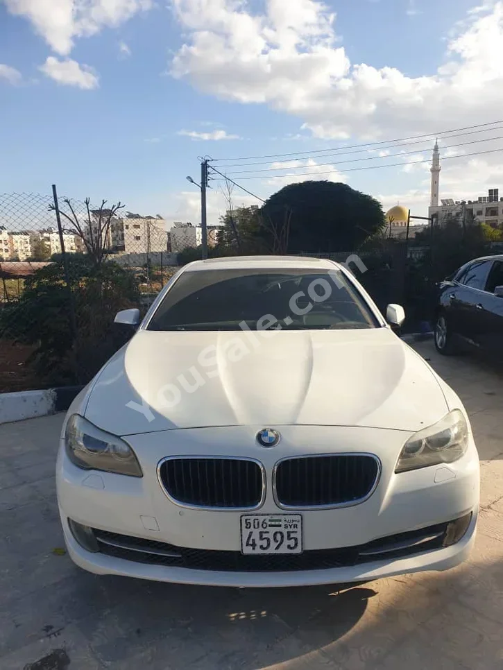 BMW 5-Series 528i 2014 Automatic 139,000 km 6 Cylinder RWD Sedan White Gasoline