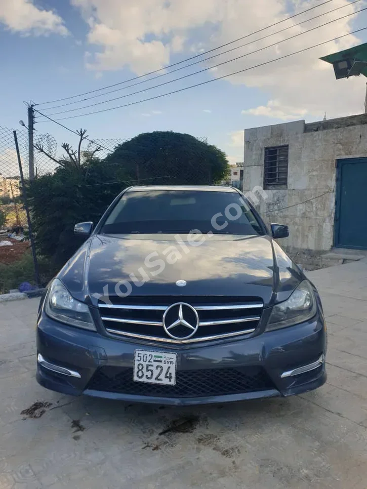Mercedes-Benz C-Class 250 2014 Automatic 209,000 km 6 Cylinder RWD Sedan Black Gasoline