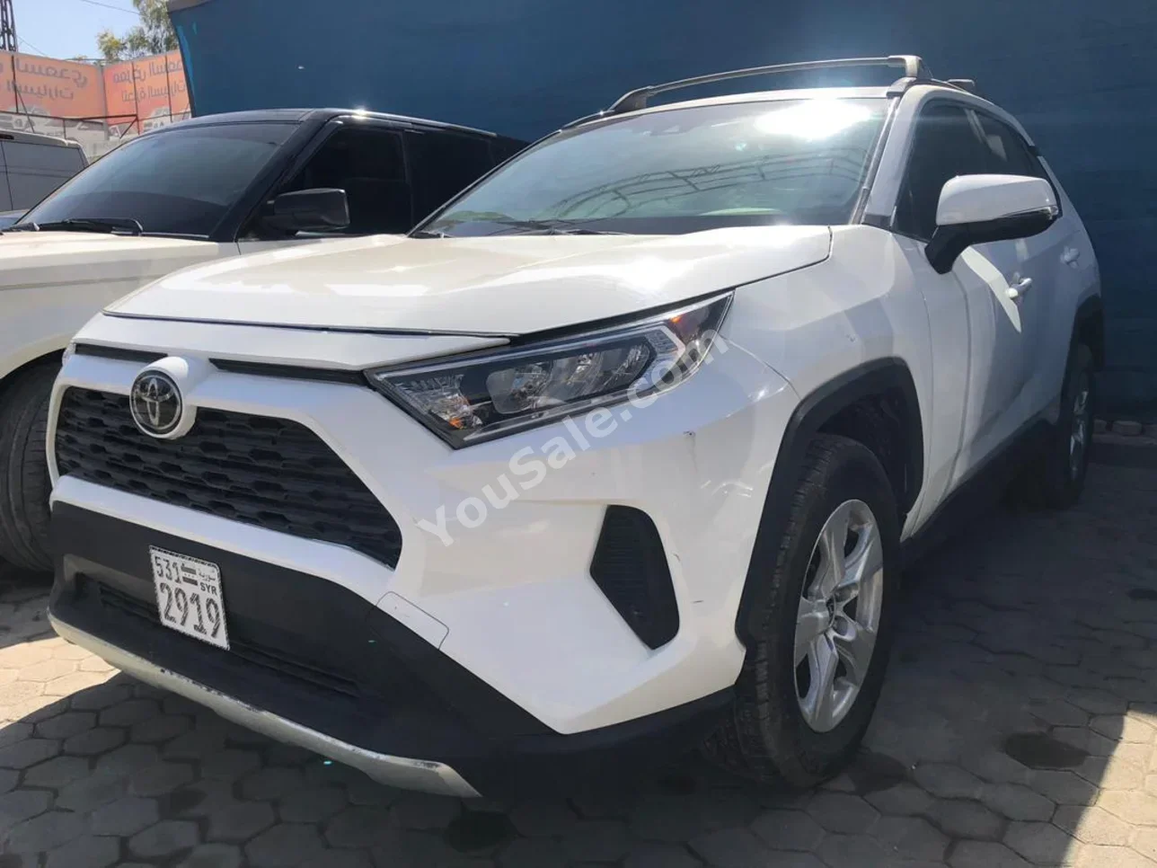 Toyota  Rav 4  2021  Automatic  249,000 km  6 Cylinder  AWD  SUV  White  Gasoline
