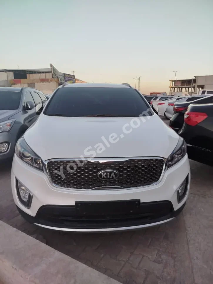 Kia  Sorento  2016  Automatic  120,000 km  4 Cylinder  FWD  SUV  White  Diesel