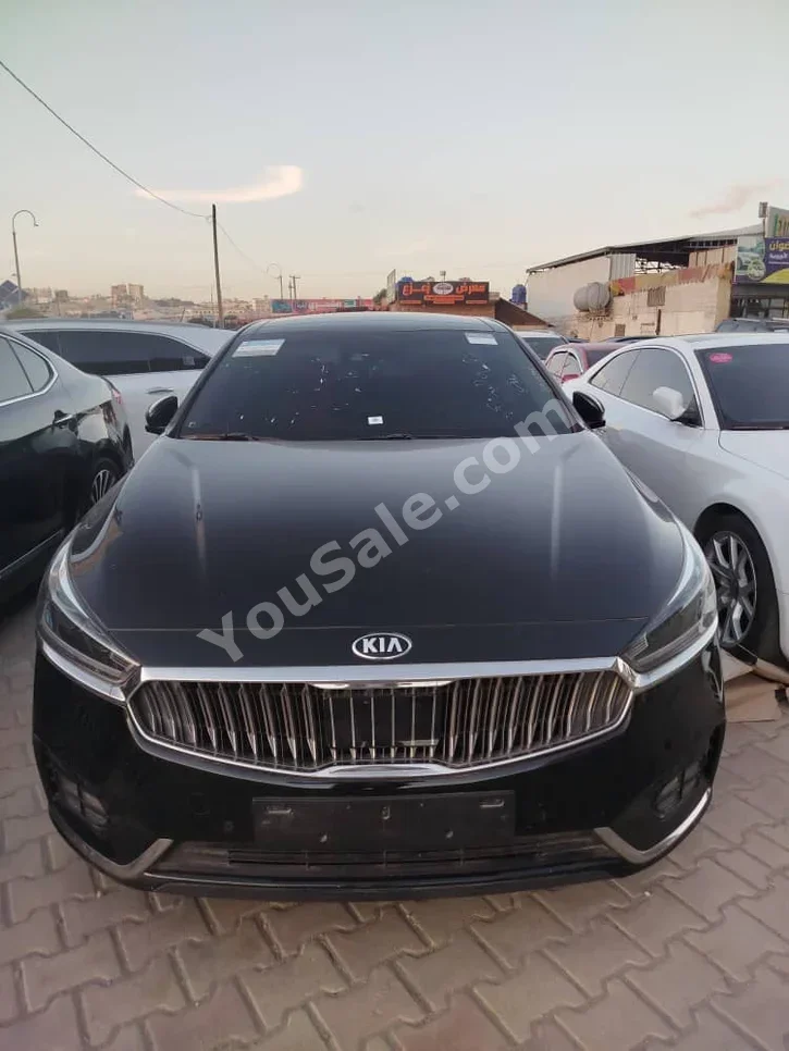 Kia  K7  2017  Automatic  140,000 km  4 Cylinder  FWD  Sedan  Black  Gasoline