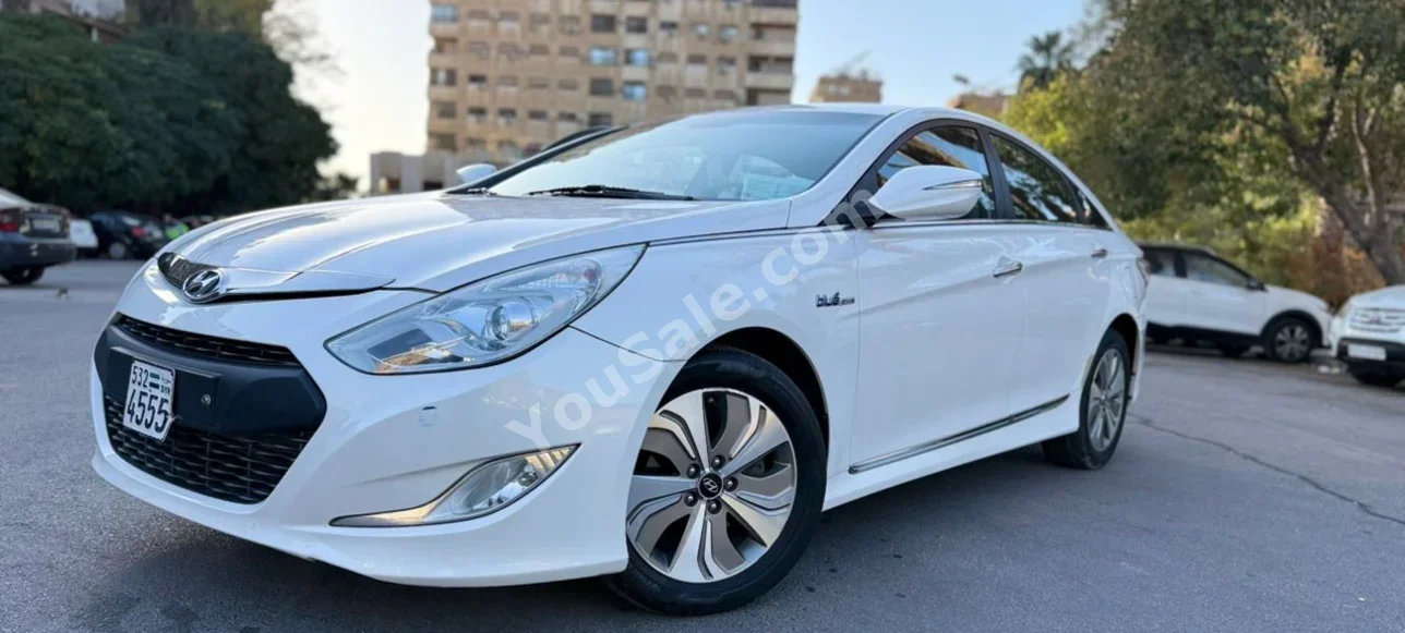Hyundai Sonata 2014 Automatic 186,000 km 4 Cylinder FWD Sedan White Gasoline