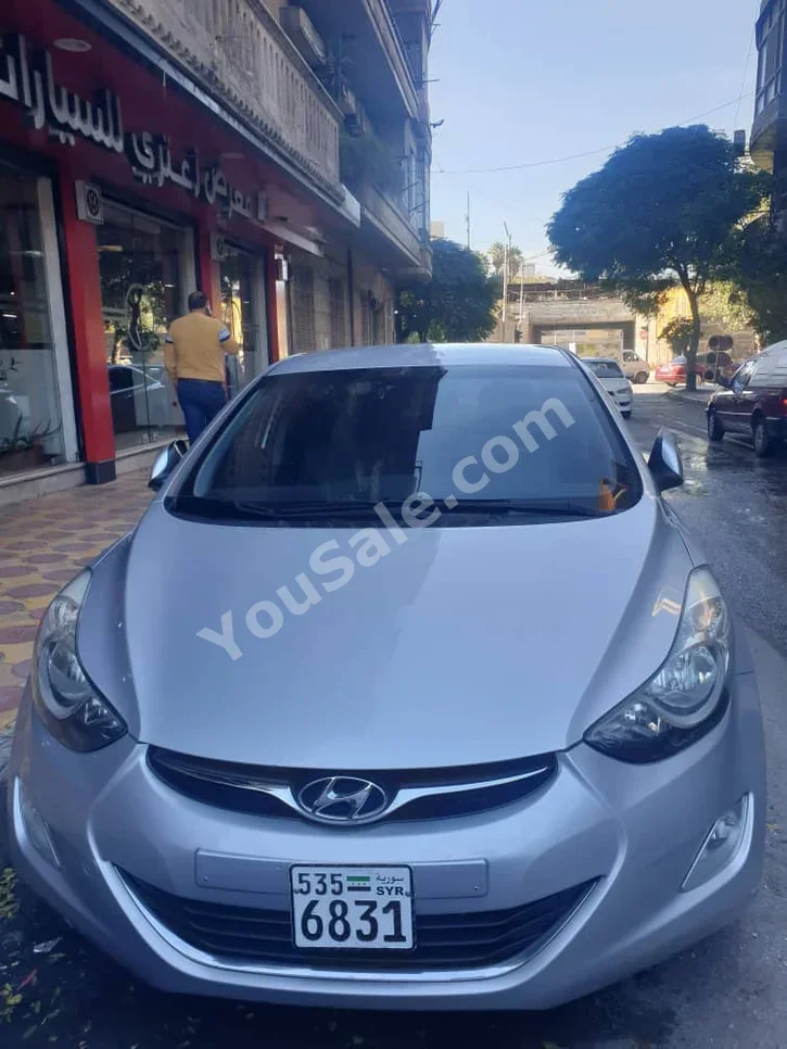 Hyundai  Avante  2012  Automatic  188,000 km  4 Cylinder  FWD  Sedan  Silver  Gasoline
