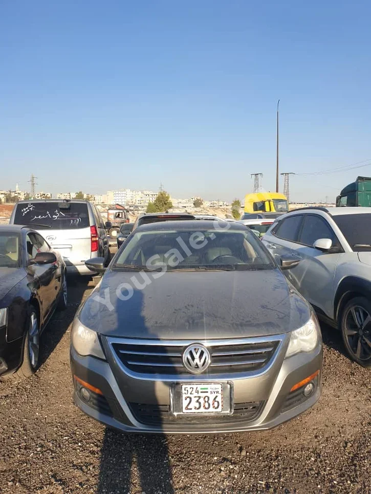 فوكس واغن  سي سي  2010  اتوماتيك  193,000 كم  6 سلندر  دفع خلفي  سيدان  رمادي  بنزين