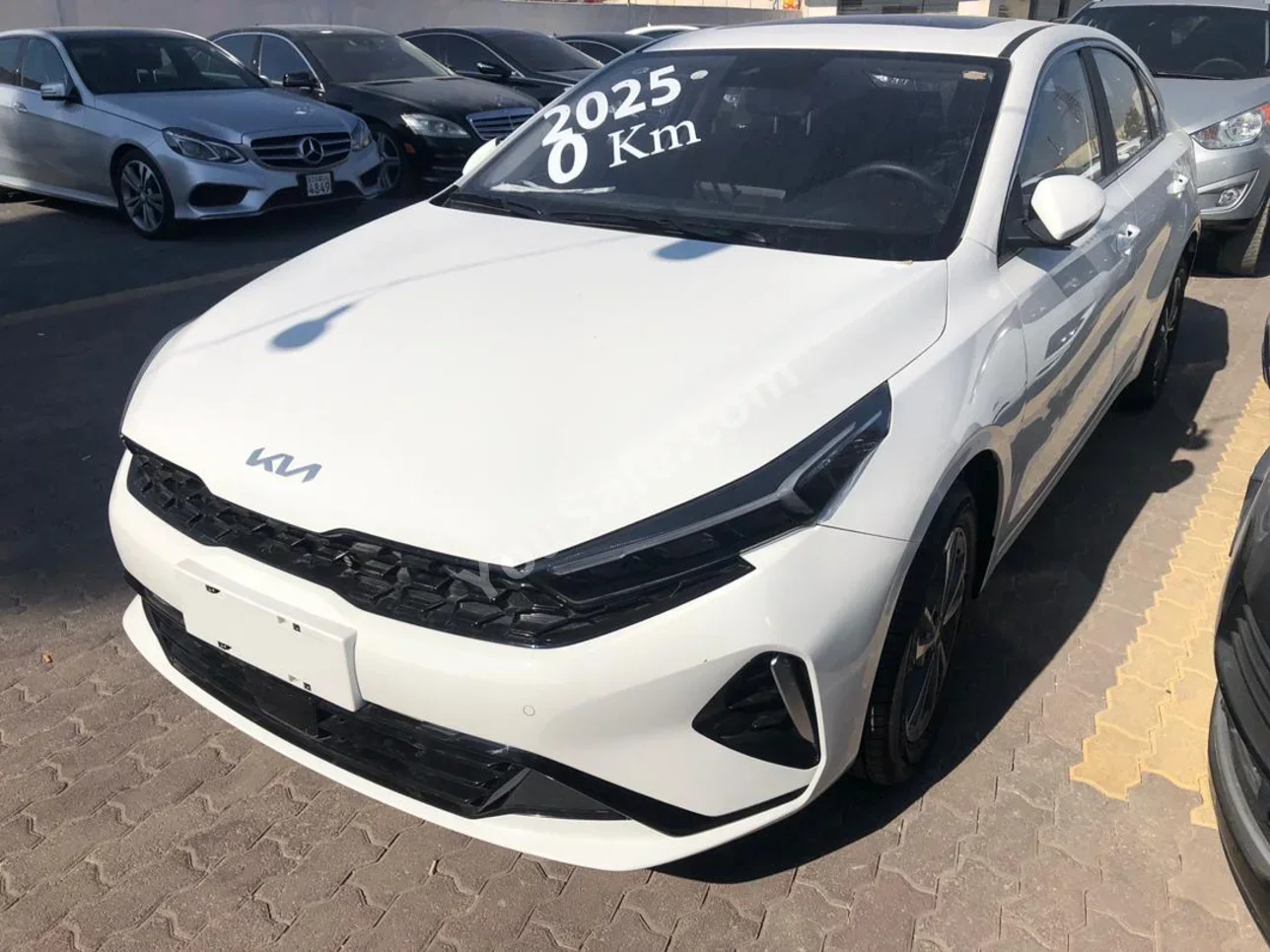 Kia  K3  2025  Automatic  0 km  4 Cylinder  FWD  Sedan  White  Gasoline