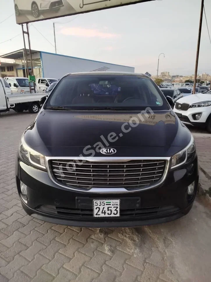 Kia Carnival 2016 Automatic 200,000 km 4 Cylinder FWD Van / Bus Black Diesel