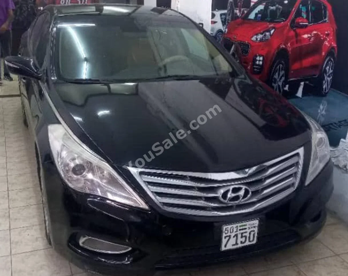 Hyundai Azera 2014 Automatic 150,000 km 4 Cylinder FWD Sedan Black Gasoline