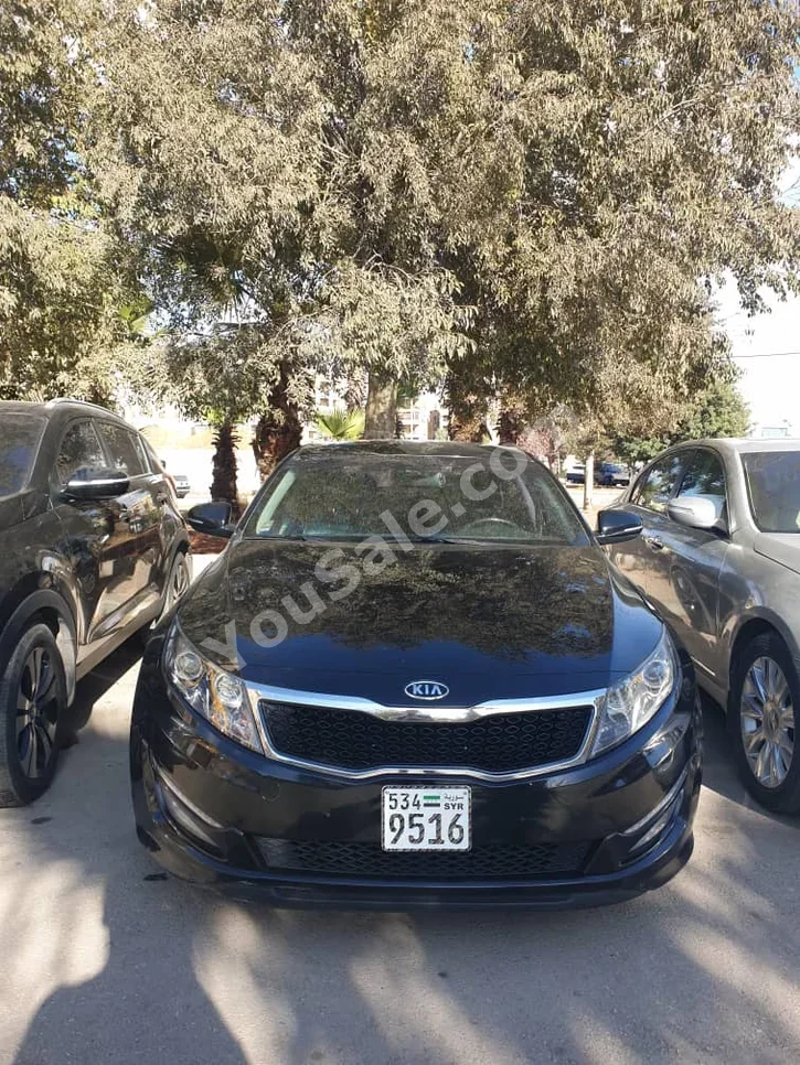 Kia K5 2011 Automatic 200,000 km 4 Cylinder FWD Sedan Black Gasoline
