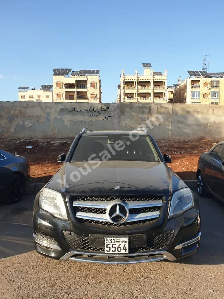 Mercedes-Benz GLK-Class 220 2013 Automatic 179,000 km 6 Cylinder 4WD SUV Black Gasoline