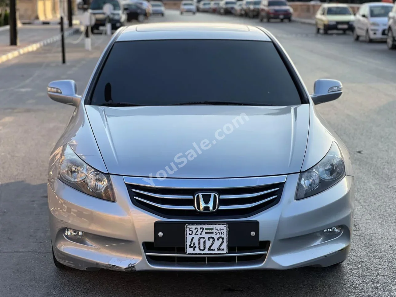 Honda Accord 2011 Automatic 216,000 km 6 Cylinder RWD Sedan Silver Gasoline