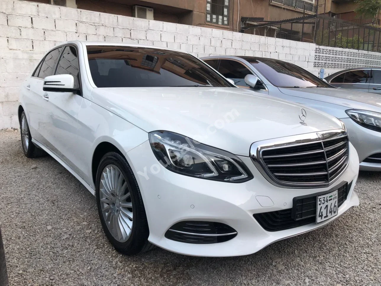Mercedes-Benz E-Class 300 2014 Automatic 120,000 km 6 Cylinder RWD Sedan White Gasoline