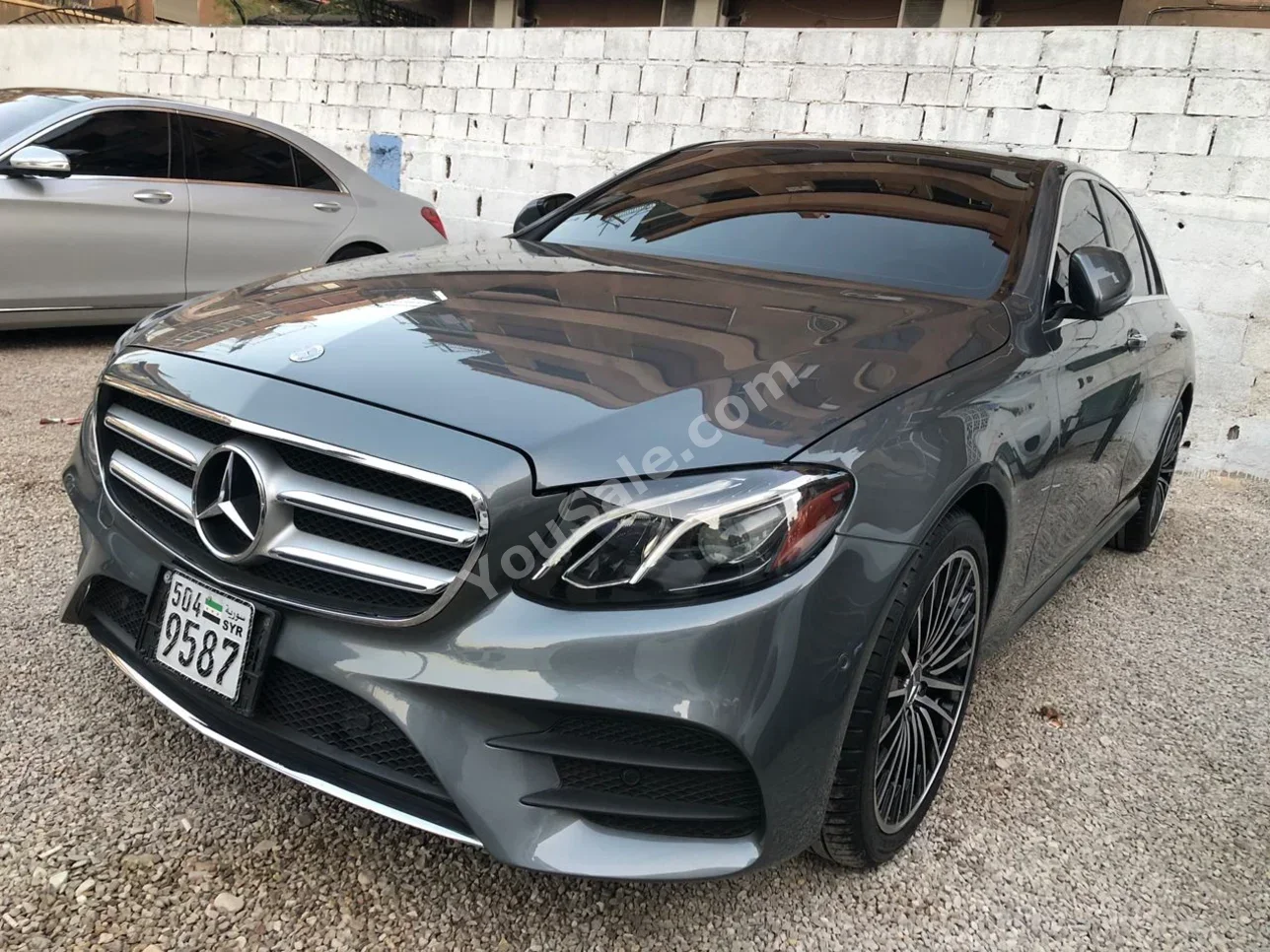 Mercedes-Benz E-Class 300 2017 Automatic 140,000 km 6 Cylinder RWD Sedan Dark Gray Gasoline