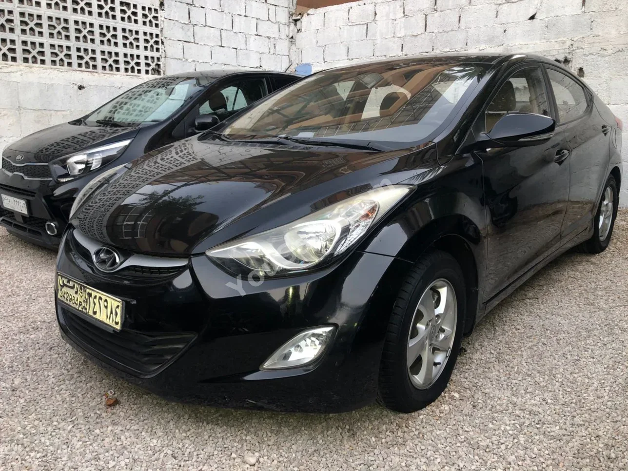 Hyundai Elantra 2012 Automatic 190,000 km 4 Cylinder FWD Sedan Black Gasoline
