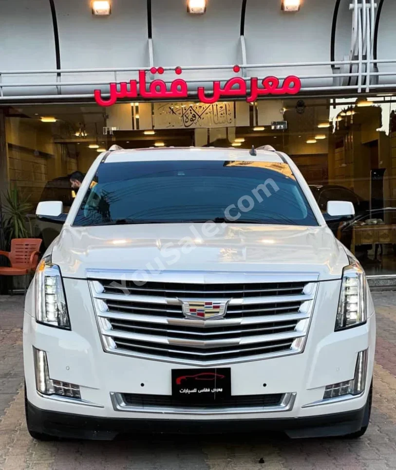 Cadillac Escalade 2015 Automatic 140,000 km 6 Cylinder 4WD SUV White Gasoline