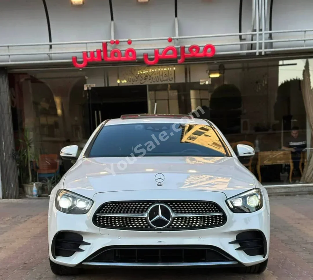 Mercedes-Benz E-Class 250 2022 Automatic 17,000 km 6 Cylinder 4WD Sedan White Gasoline