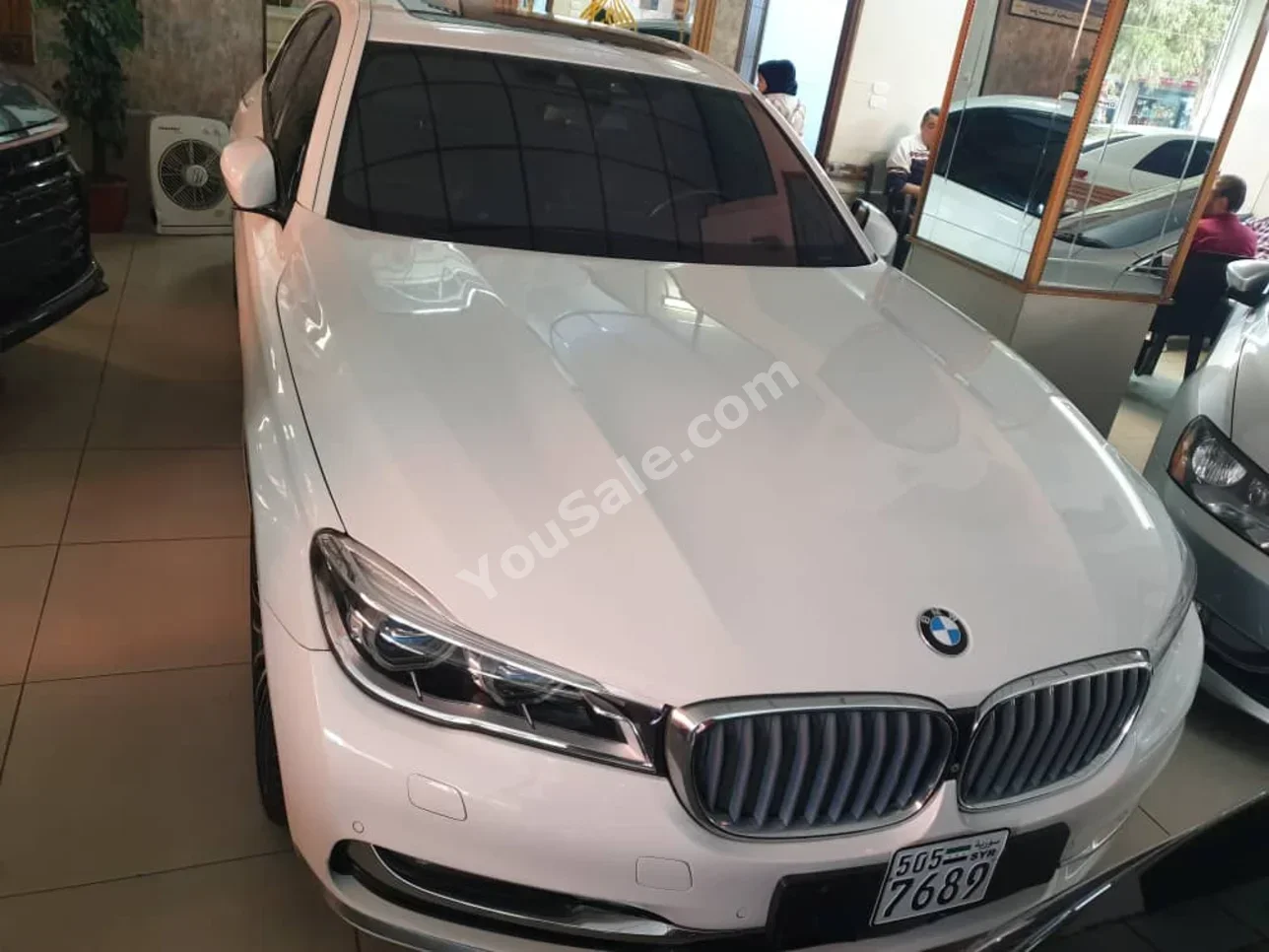 BMW 7-Series 750 Li 2016 Automatic 143,000 km 6 Cylinder 4WD Sedan White Gasoline