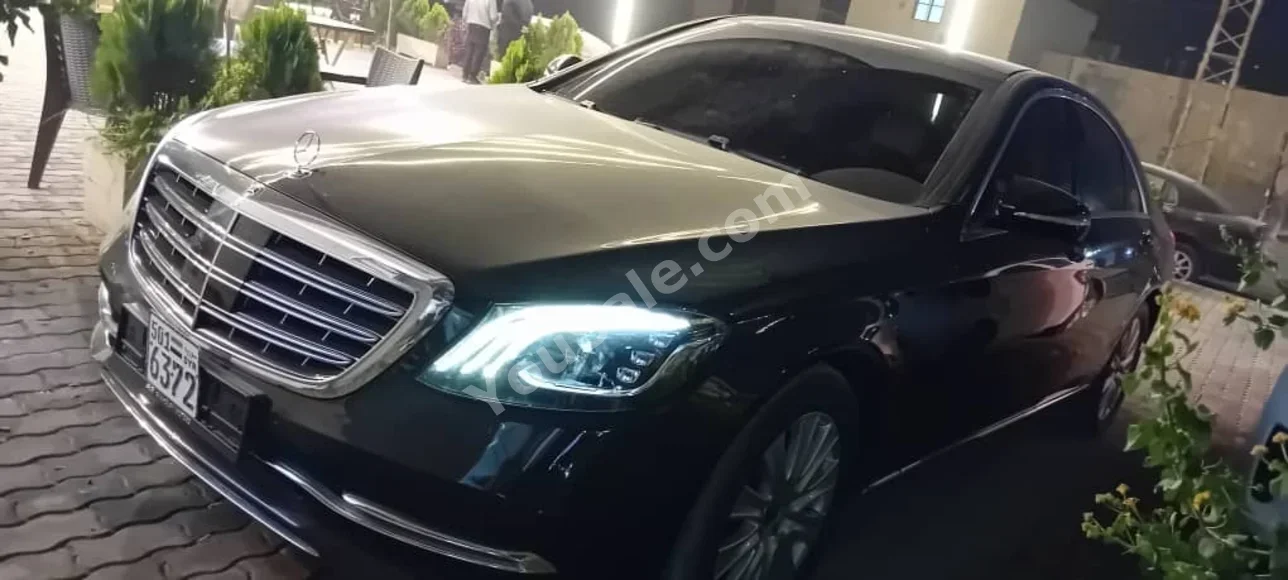 Mercedes-Benz S-Class 450 2020 Automatic 20,000 km 6 Cylinder 4WD Sedan Black Gasoline