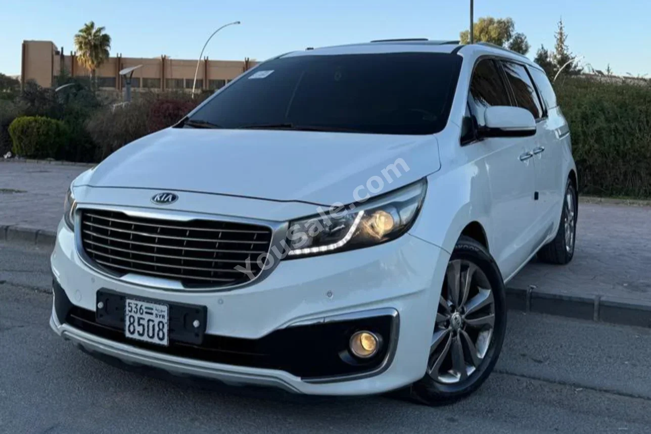 Kia Carnival 2016 Automatic 156,000 km 6 Cylinder FWD SUV White Diesel