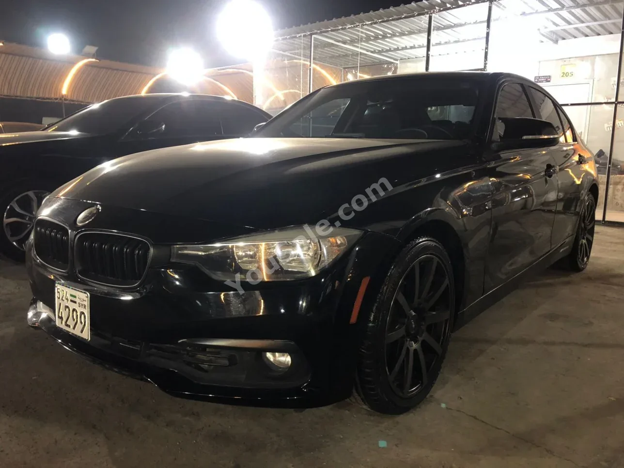 BMW 3-Series 320i 2016 Automatic 160,000 km 6 Cylinder RWD Sedan Black Gasoline