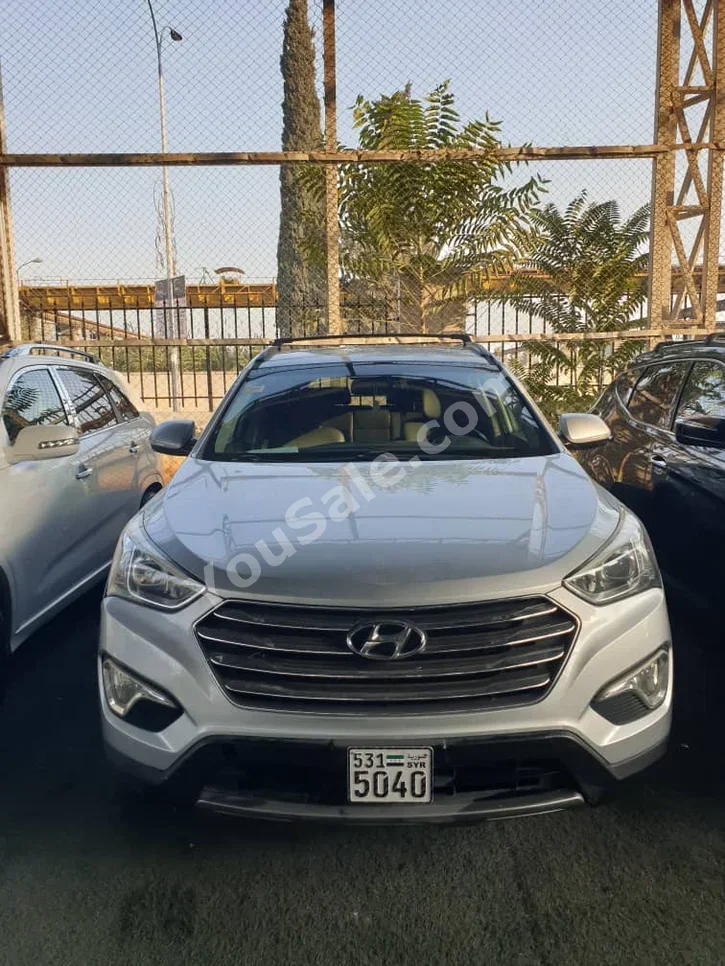 Hyundai Santa Fe 2013 Automatic 152,000 km 6 Cylinder FWD SUV Silver Gasoline
