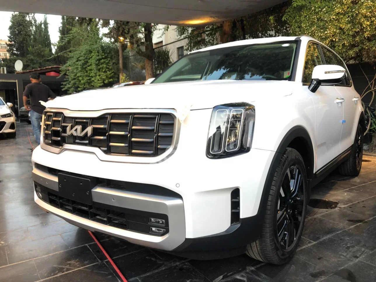 Kia  Telluride  2025  Automatic  0 km  6 Cylinder  AWD  SUV  White  Gasoline