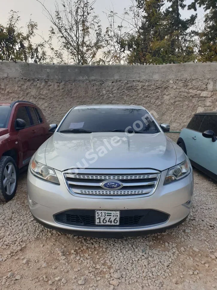 Ford Taurus SHO 2011 Automatic 113,000 km 6 Cylinder RWD Sedan Silver Gasoline