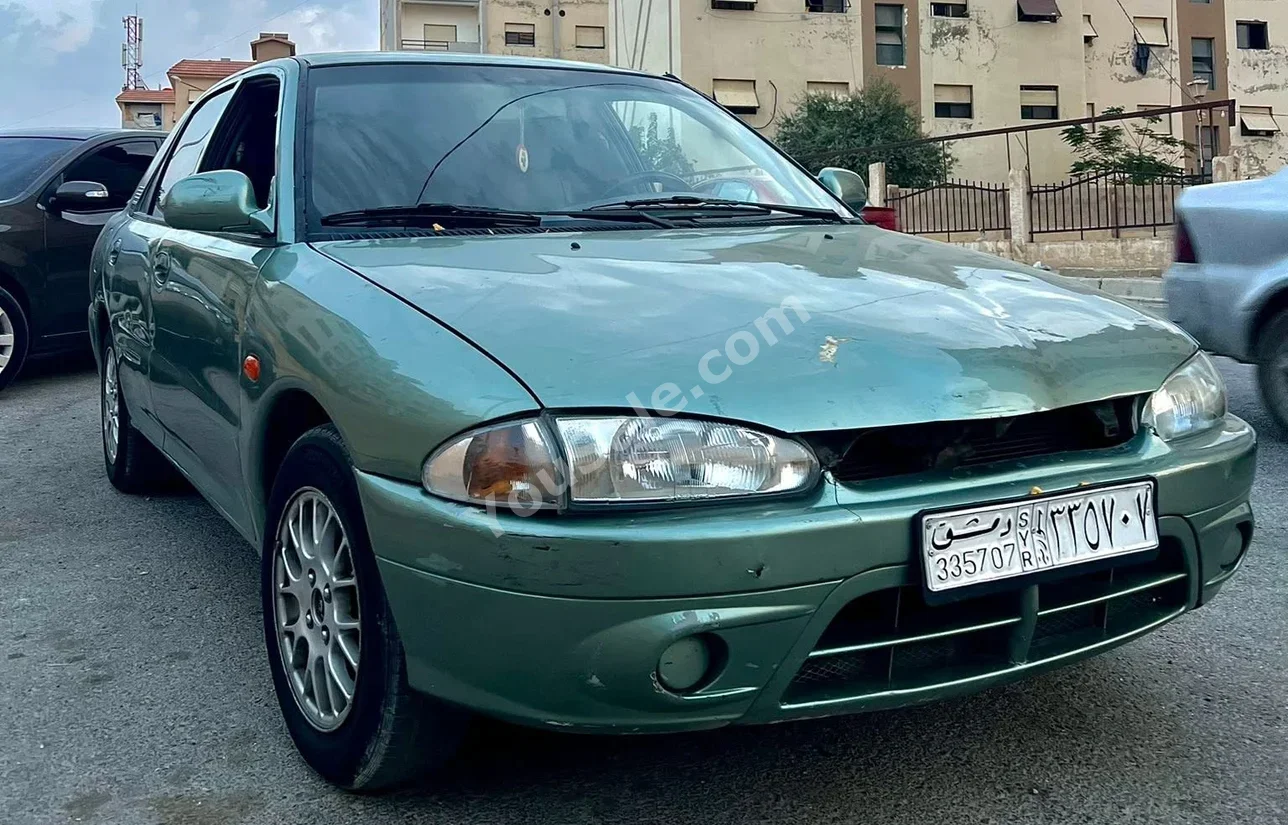 بروتون  ويرا  2006  اتوماتيك  150,000 كم  4 سلندر  دفع أمامي  سيدان  أخضر  بنزين