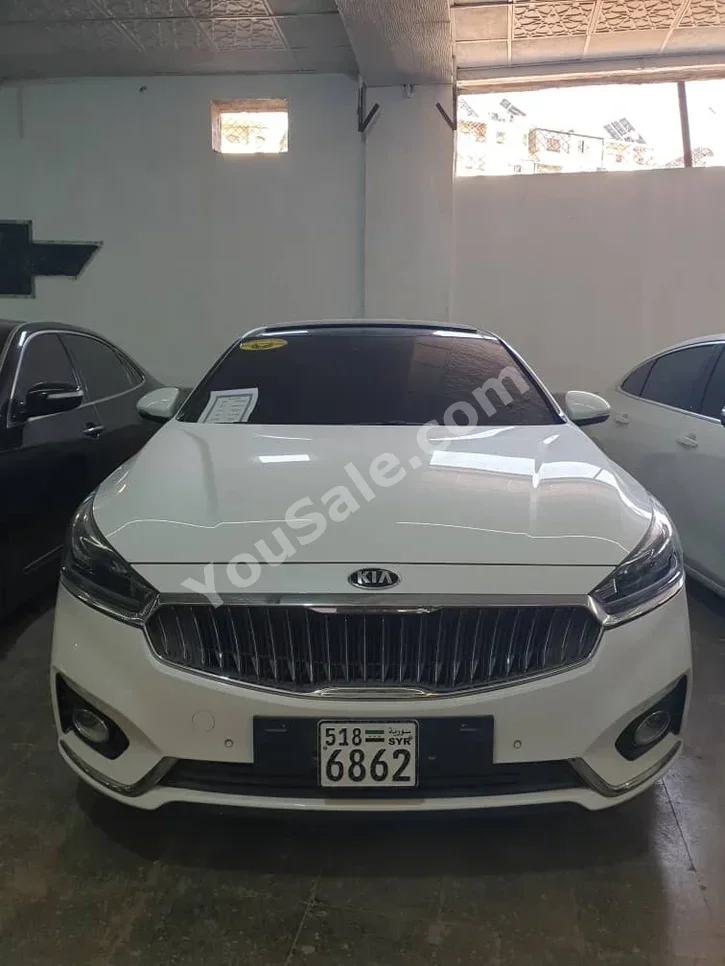 Kia  K7  2017  Automatic  160,000 km  4 Cylinder  FWD  Sedan  White  Gasoline