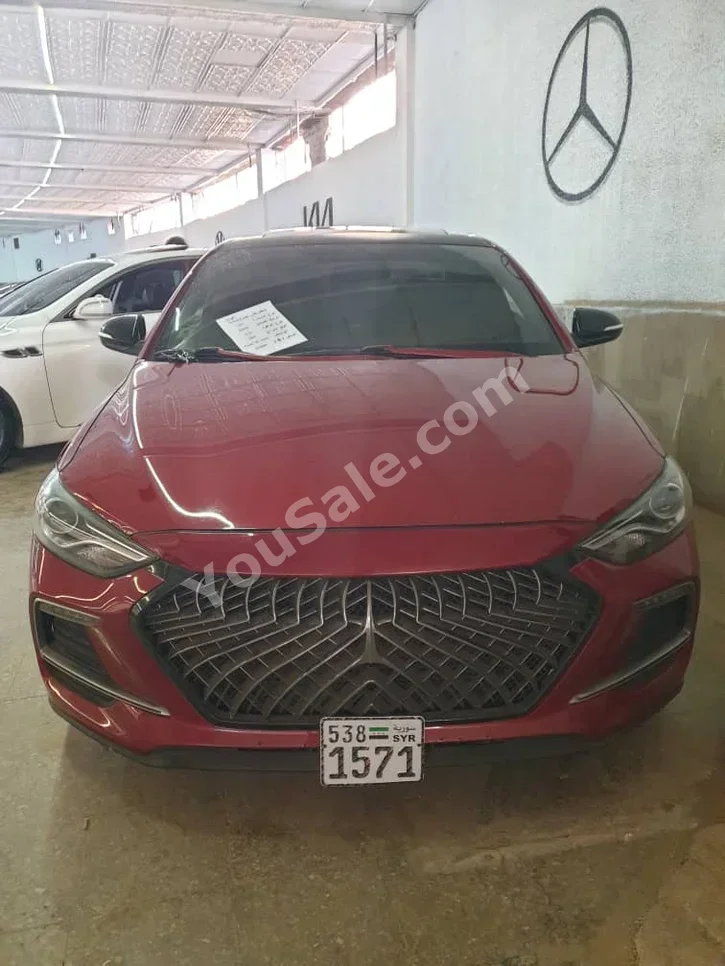 Hyundai Elantra 2018 Automatic 103,000 km 4 Cylinder FWD Sedan Red Gasoline