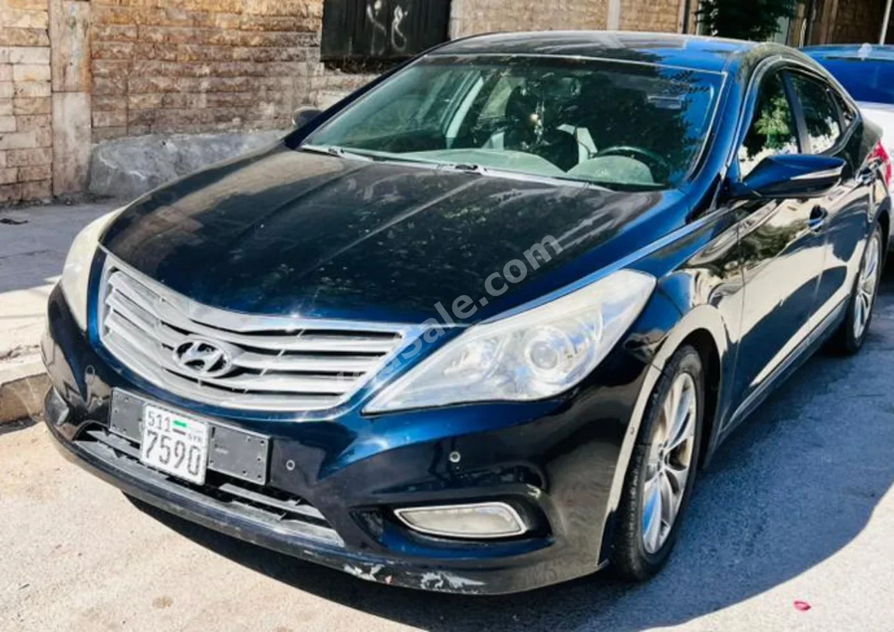 Hyundai Azera 2012 Automatic 260,000 km 6 Cylinder FWD Sedan Black Gasoline