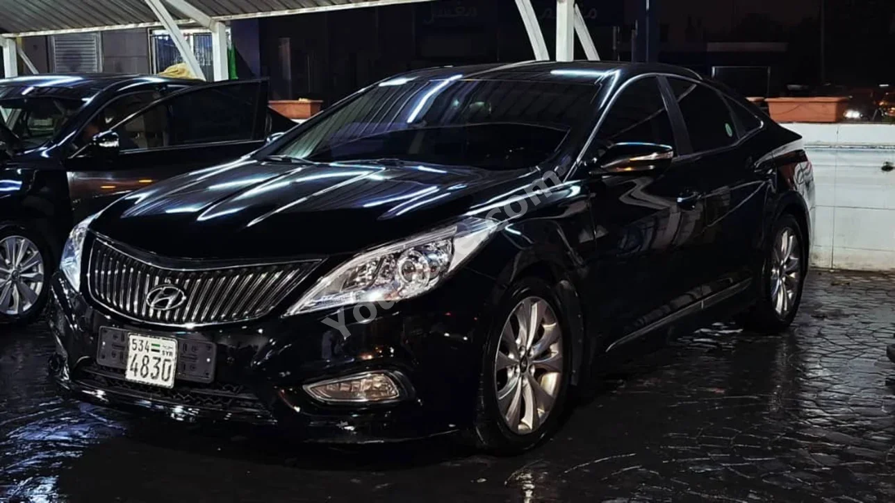 Hyundai Azera 2012 Automatic 155,000 km 6 Cylinder FWD Sedan Black Gasoline