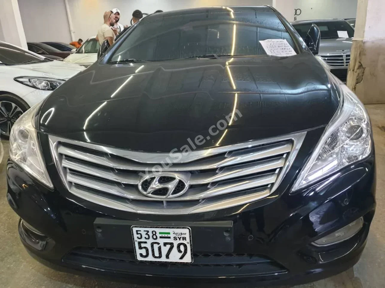 Hyundai  Grandeur  2012  Automatic  110,000 km  4 Cylinder  FWD  Sedan  Black  Gasoline