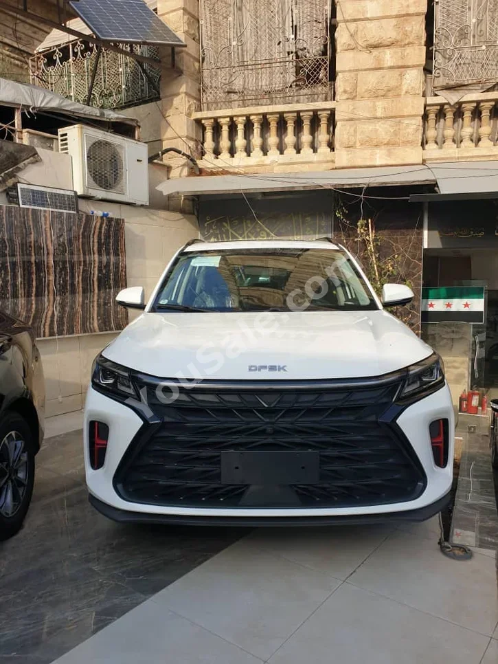 DFSK Glory 600 2025 Automatic 0 km 4 Cylinder FWD SUV White Gasoline