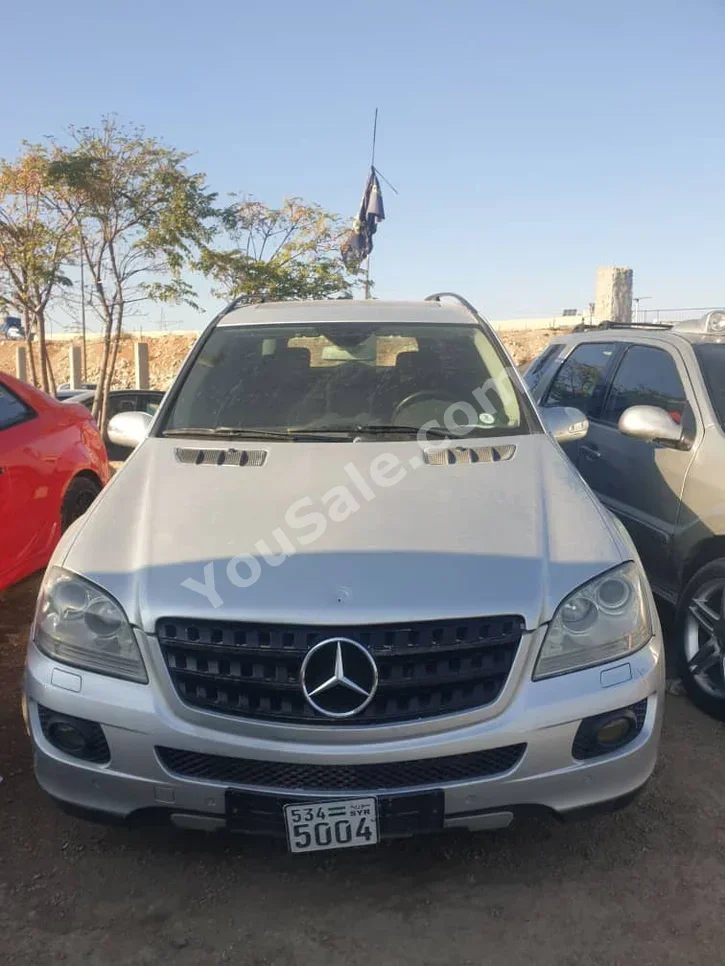 Mercedes-Benz  ML-Class  280  2007  Automatic  212,000 km  4 Cylinder  4WD  SUV  Silver  Diesel