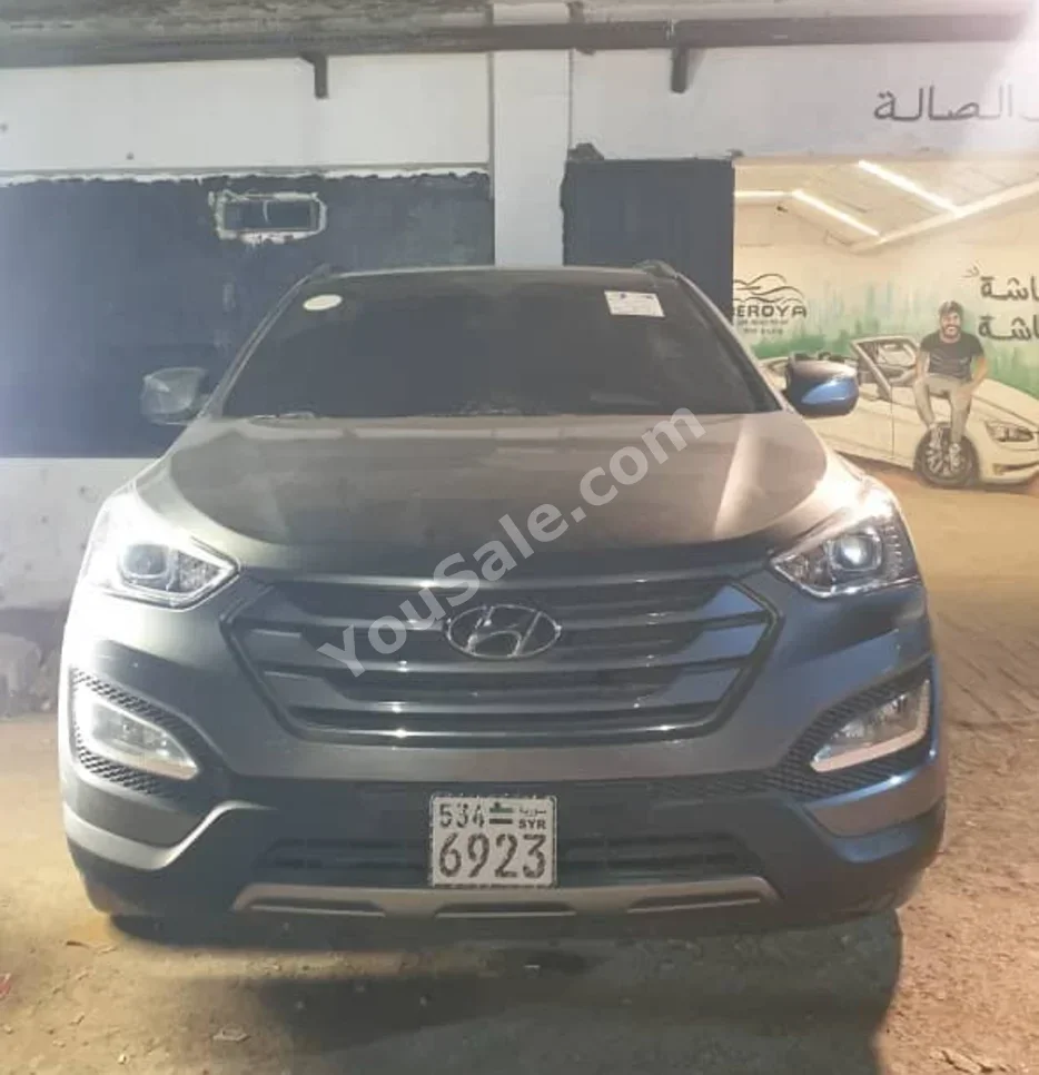 Hyundai  Santa Fe  2013  Automatic  250,000 km  4 Cylinder  FWD  SUV  Gray  Diesel