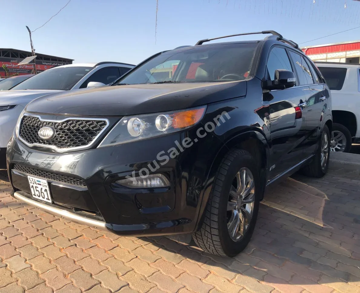 Kia Sorento 2012 Automatic 176,000 km 4 Cylinder AWD SUV Black Gasoline