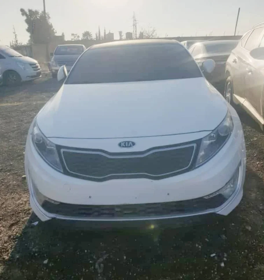 Kia  K5  2012  Automatic  173,000 km  4 Cylinder  FWD  Sedan  White  Hybrid